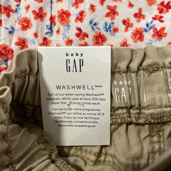 New Gap bubble shorts and floral tank top size 3-6 months - Picture 3 of 12